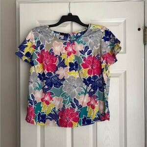 Simply Styled Multicolor Floral Short Sleeve Top